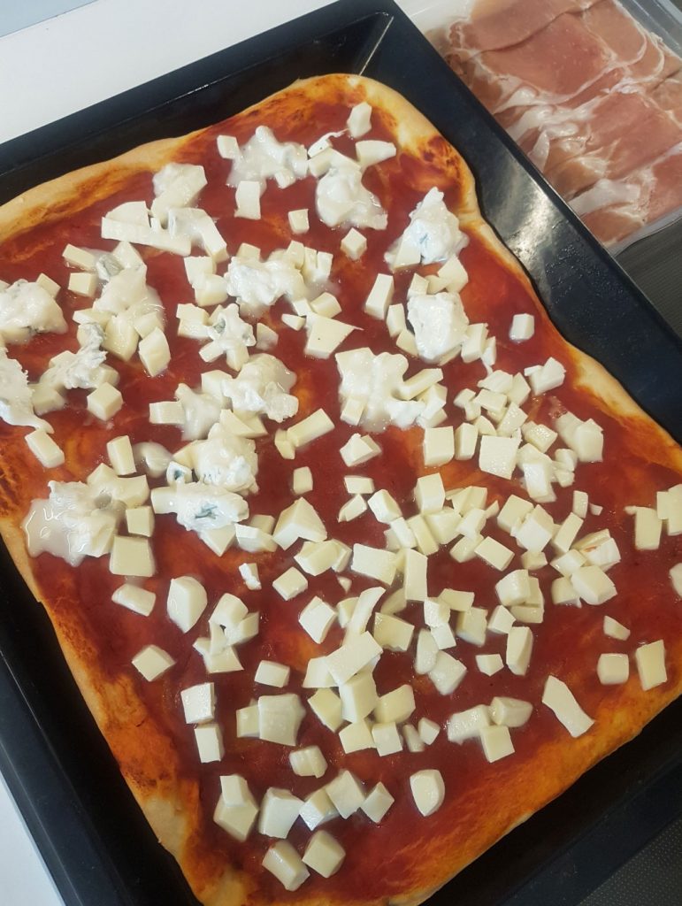 Mozarella pizza